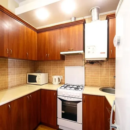 Квартира В Центрі Міста Львів Вулиця Балабана ,6 Apartment *